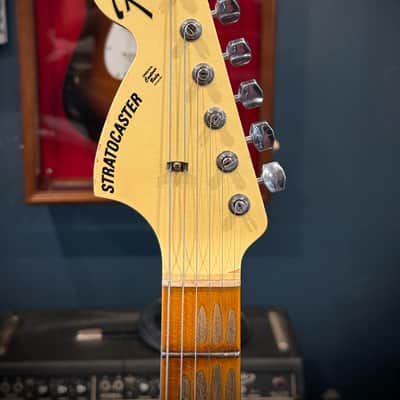 Fender Custom Shop Stratocaster - Aged Vintage White w/ Reverse Headstock & Matching Headcap image 6