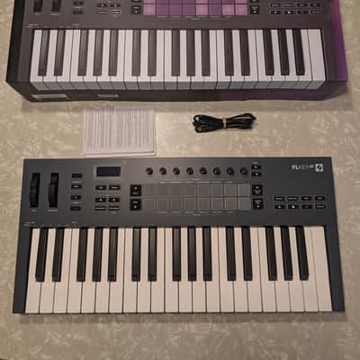 Novation FLkey 37 MIDI Keyboard Controller image 3
