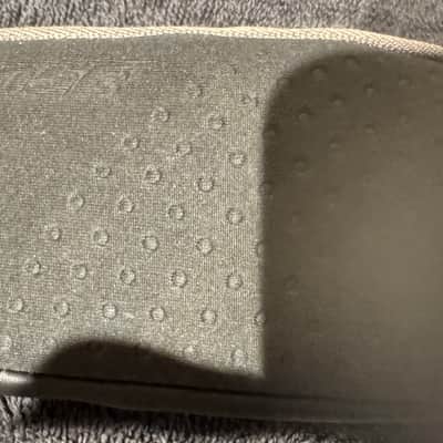 Bose Quietcomfort 20 Acoustic Noise Canceling Headphones w/Adaptors & Case image 8