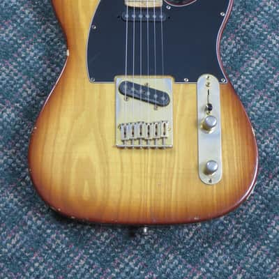 1980s Valley Arts USA Pre-Samick Custom Pro T-Style Light Burst! w/case image 3