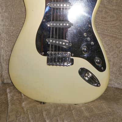 Schecter Mark Knopfler Signature Stratocaster 1983 Pearlescent Lemon image 1