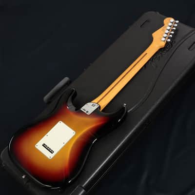 Fender USA American Ultra Stratocaster HSS RF Ultraburst Fender [US23029198] (06/29) image 5
