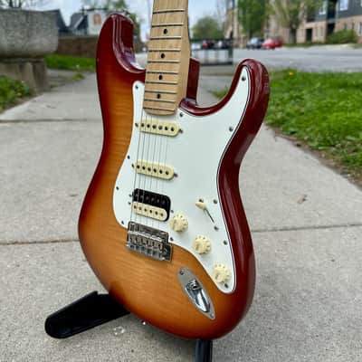 Limited Edition Player Stratocaster HSS Plus Top, Maple Fingerboard, Sienna Sunburst image 5