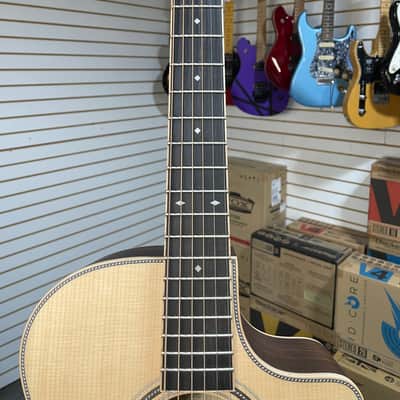 Larrivee VM-40 Acoustic Guitar - Natural w/OHSC & PLEK*D #055 image 7