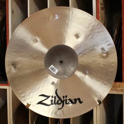 Zildjian 18" K Cluster Crash 1325g image 2