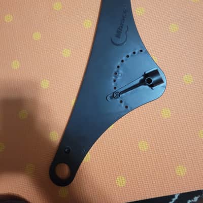 Mbrace Guitar support system 2010 - Black image 2