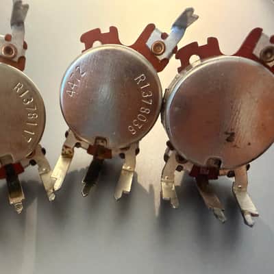 CTS Pots and [3 pcs marked 13780-81] 2 pcs unmarked 1980-1981 fits Traynor TS25 amp image 4