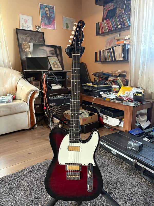 Fender Gold Foil Telecaster 2023 - Present - Candy Apple Burst image 1