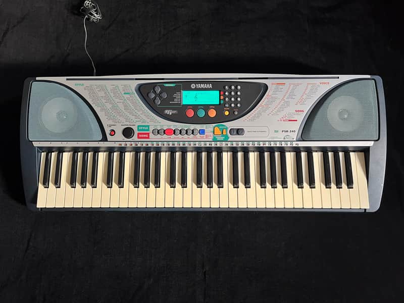 Vintage Yamaha PSR-240 synthesizer image 1