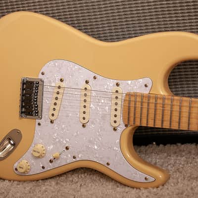 Malmsteen Inspired Stratocaster with Modern 12" Radius Scalloped Neck image 7
