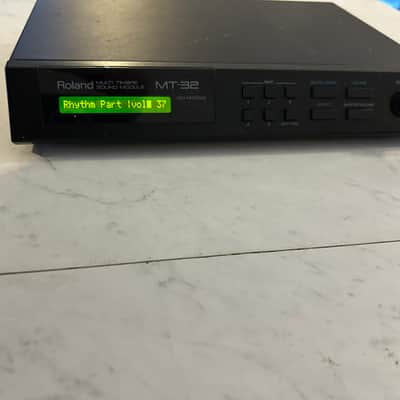 Roland MT-32 Multi-Timbral Synthesizer Module 1987 - 1992 - Black