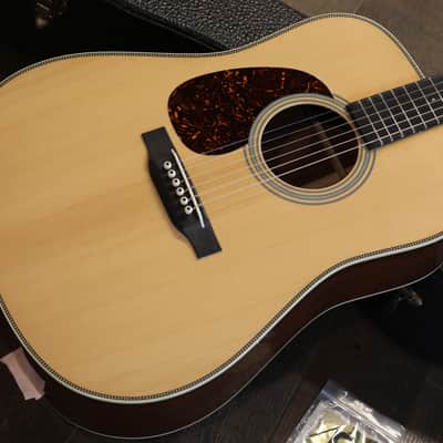 Unplayed Lefty! 2014 Martin D-28 Authentic 1941 Madagascar Adirondack Dreadnought Acoustic Guitar Natural + OHSC image 2