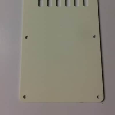 Stratocaster Style Back Plate Parchment image 3