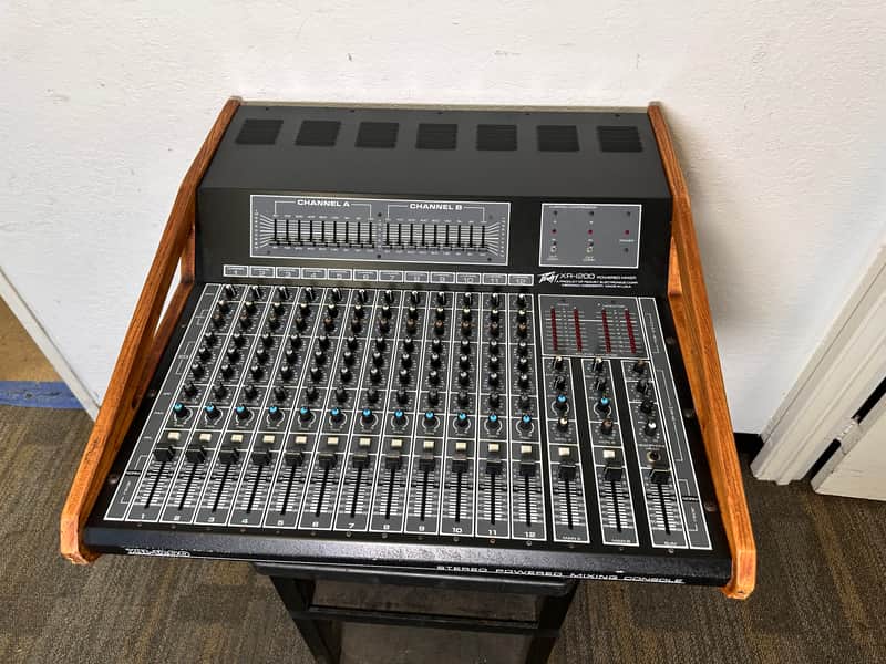 Peavey XR-1200 Mixer Stereo Powered Mixing Console Board image 1