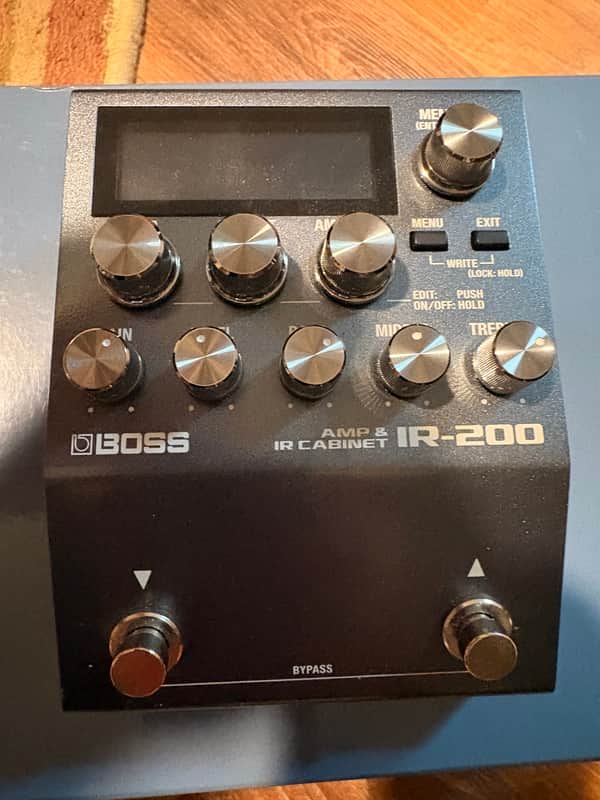 Boss IR-200 Amp and IR Cabinet 2021 - Present - Silver image 1