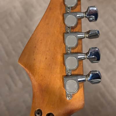 Kramer Pacer Deluxe with Maple Fretboard 1983 - 1987 - White image 6