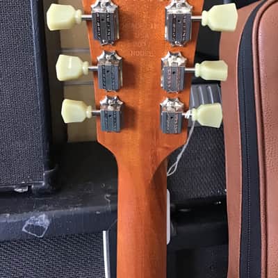 Gibson LES PAUL TRIBUTE 2017 - GOLD TOP image 14