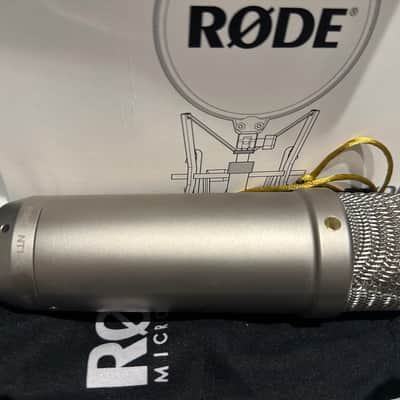 RODE NT1-A Large Diaphragm Cardioid Condenser Microphone 2002 - Present - Silver image 5