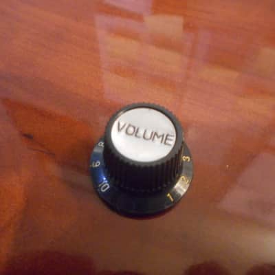 Genuine Hofner Volume Knob (1) - BLACK, #H909/50BV