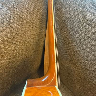 Michael Kelly Dragonfly Fretless Acoustic Bass 4 String with Fishman Electronics Blond Quilted image 24