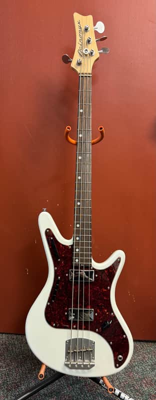 Nordstrand Acinonyx Short Scale Bass Olympic White image 1