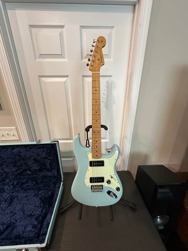 Fender Noventa Stratocaster 2021 - 2023 Daphne Blue image 1