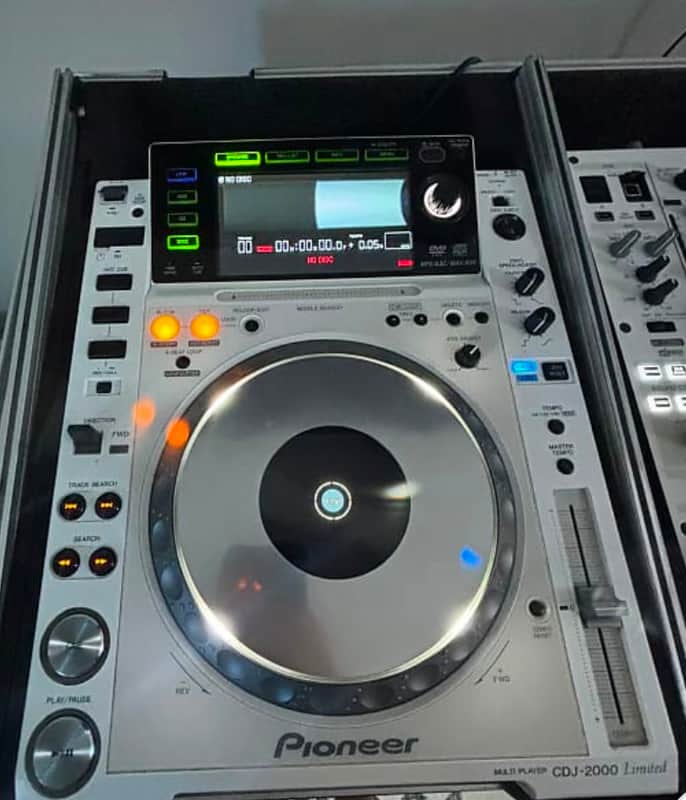Pioneer Cdj2000 Late 2000 image 1