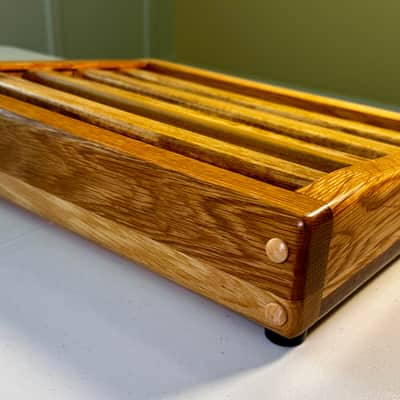 Handcrafted 16"x12" Oak Pedal Board image 5