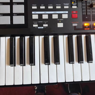Akai MPK49 - Black image 5