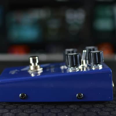Fredric Effects Blue Monarch image 5