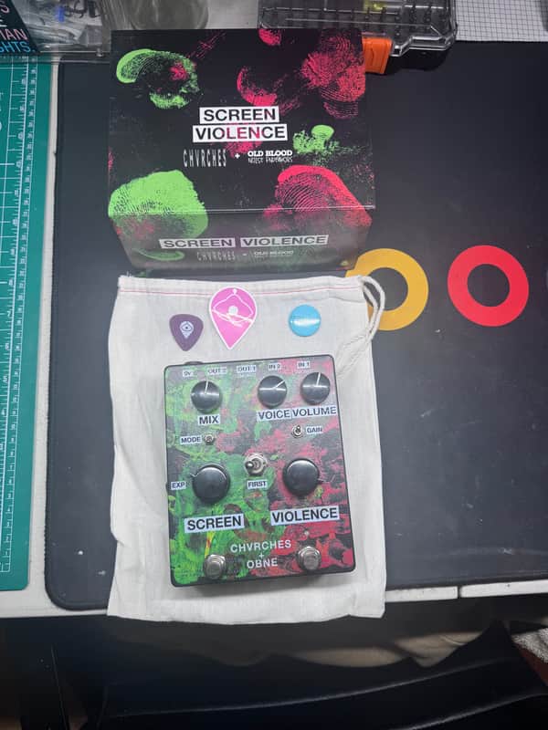 Old Blood Noise Endeavors Screen Violence | Reverb