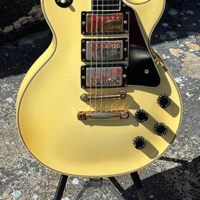 Gibson Les Paul Custom 1989 - a stunning Alpine White Custom ready for any great guitar collection. image 1