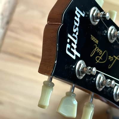 2000 Gibson Les Paul Deluxe 30th Anniversary - Bullion Gold Top image 11
