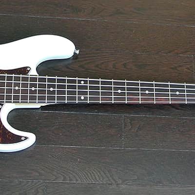 Bacchus Global Series - WL-535 - 35" Scale 5 String Bass - White Finish - NEW - Authorized Dealer image 2