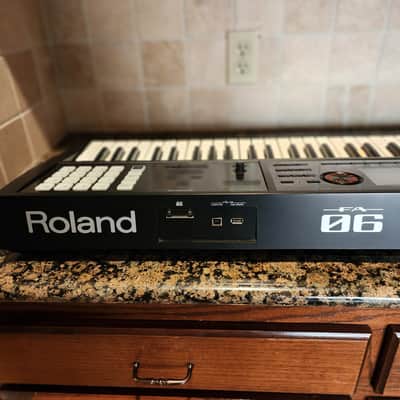 Roland FA-06 61-Key Music Workstation 2014 - Present - Black Bild 8