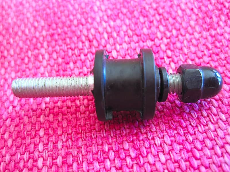 Tama Star-Cast Suspension Rim Mount Rim Bracket Rubber Bolt (2-11) - NOS image 1