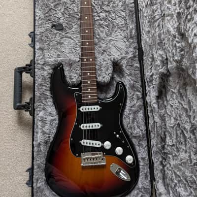 Fender American Professional Stratocaster with Rosewood Fretboard 2017 - 2019 - 3-Color Sunburst image 1
