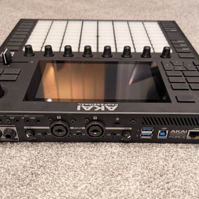 Akai Force Standalone Music Production - Light signs of use, includes Decksaver, SSD and original packaging. image 7