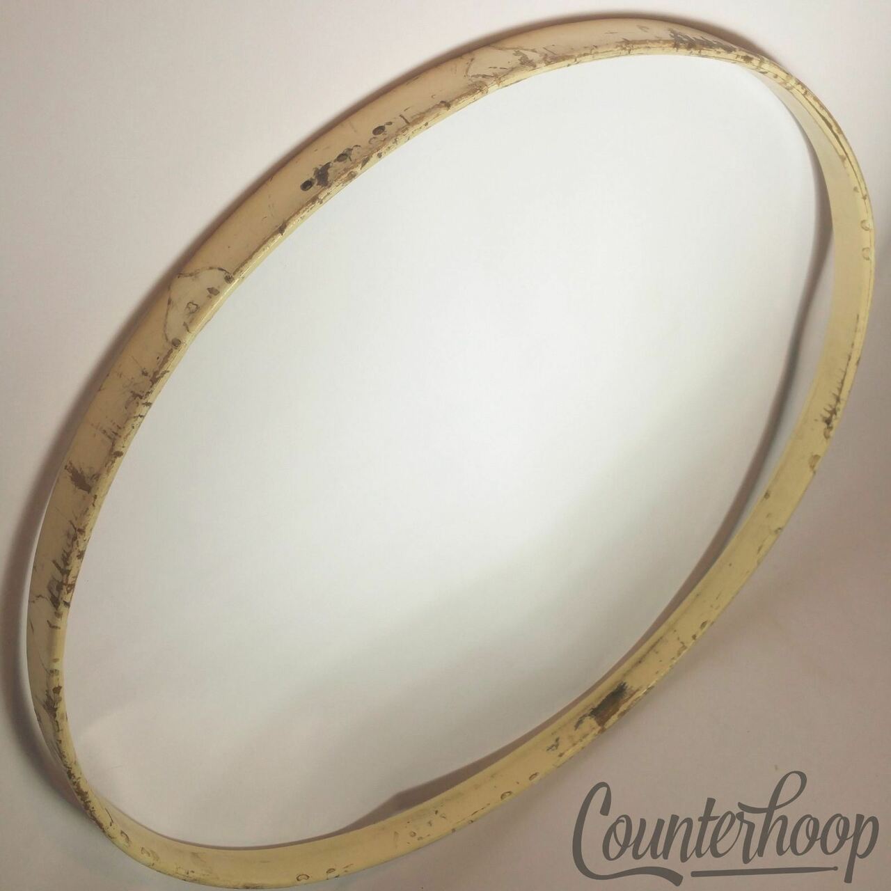 Gretsch 27 1/4" Bass Drum Hoop/Rim 3-Ply Maple White Paint Vintage 10s Brooklyn — main photograph