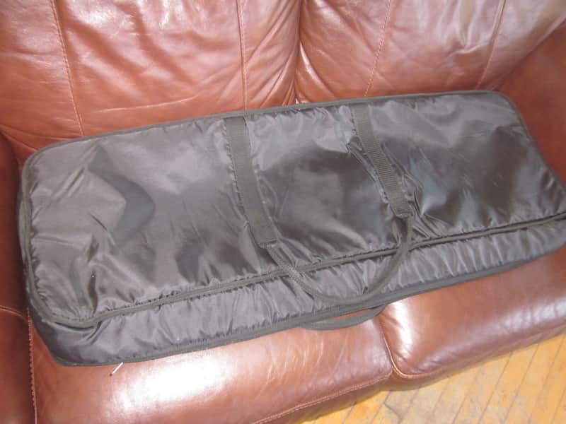 The Music Cafe Keyboard Gig Bag 39" x 13.5" x 4" Black image 1