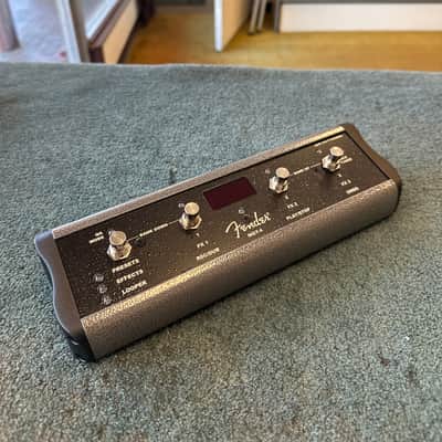 Fender 099-4071-000 MGT-4 Mustang GT 4-Button Footswitch with 1/4" Jack 2010s - Black/Silver image 3