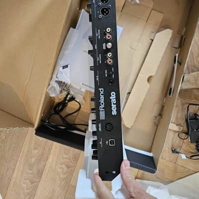 Roland DJ-505 DJ Controller - Black image 7