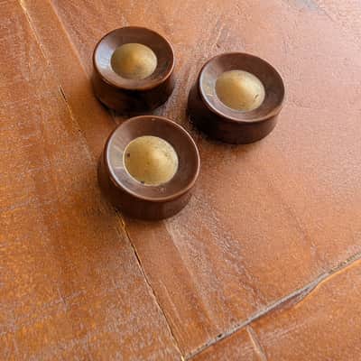 Unbranded Vintage Bakelite Amplifier Knobs Qty 3 1940s Brown image 1