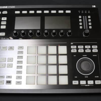 Native Instruments Maschine Studio 2010s - Black image 3
