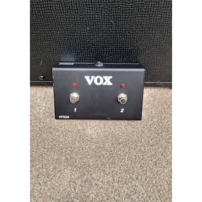 Vox AC15VR and Vox Footswitch - Good image 13
