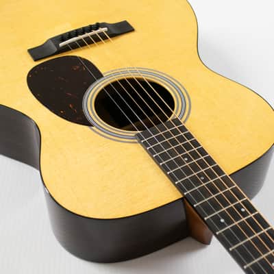 Martin OM-21 Standard Series Acoustic Guitar - Natural image 6