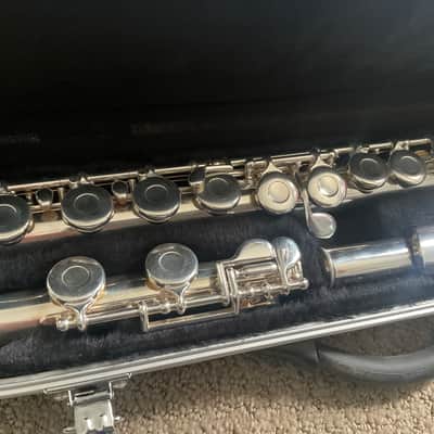 Gemeinhardt 2SP Closed Hole Flute All New Pads, Clean, Plays Great! image 2