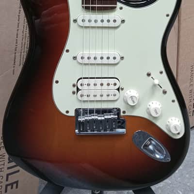 Fender American Deluxe Stratocaster HSS with Rosewood Fretboard in 3-Color Sunburst (2007) image 1