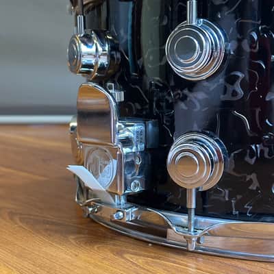 DW 8x14 Collector’s Series all maple snare drum w/HSC image 2