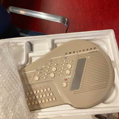 Suzuki OM-100 Omnichord 1989 - Beige image 2